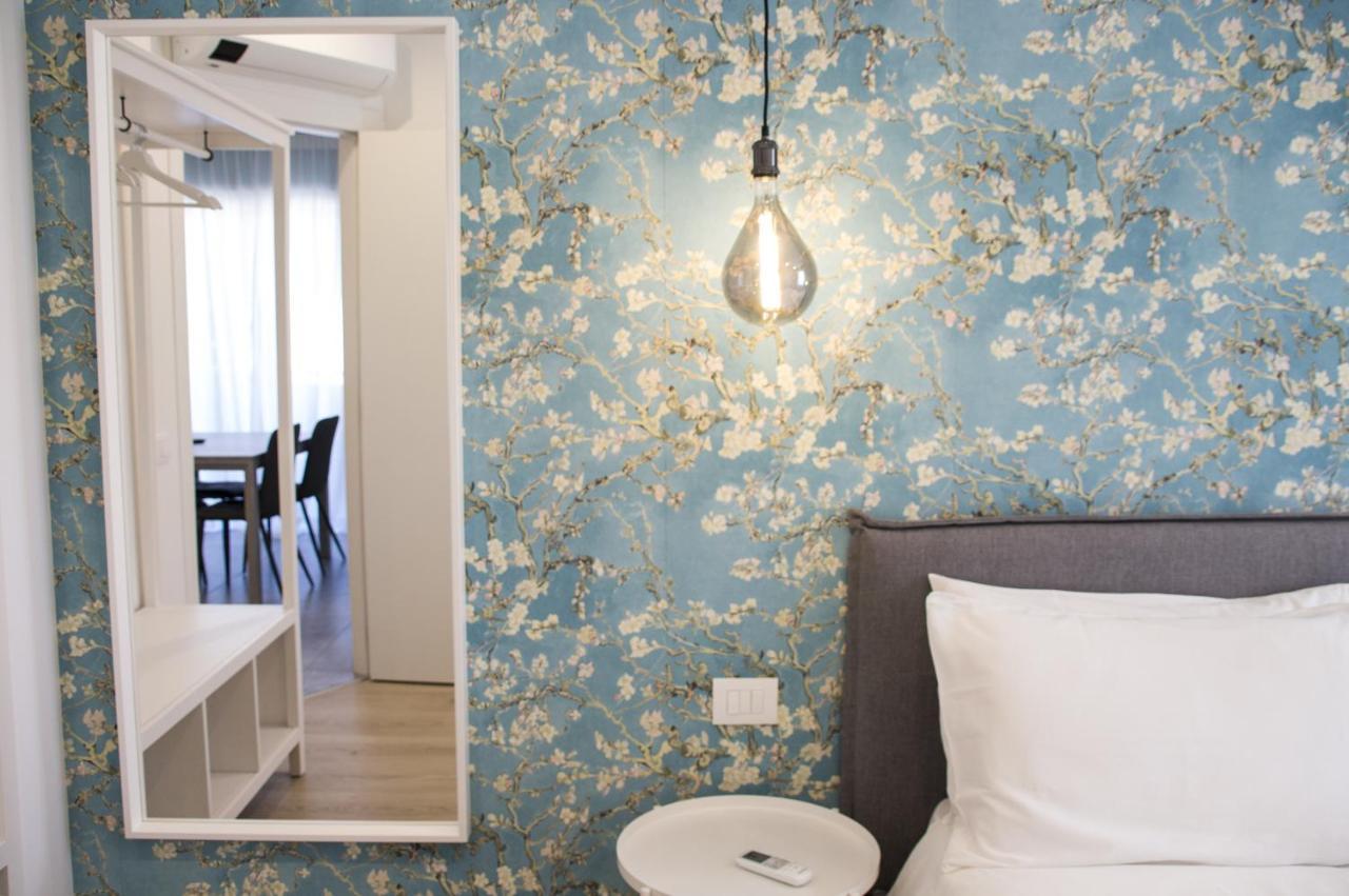 Bloom Apartments Trento Bagian luar foto