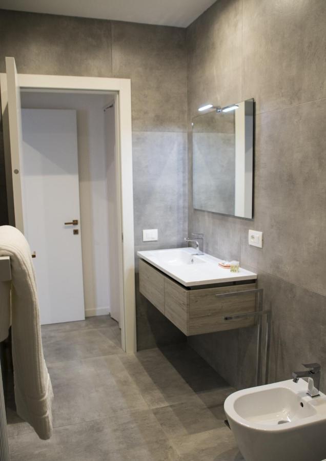 Bloom Apartments Trento Bagian luar foto
