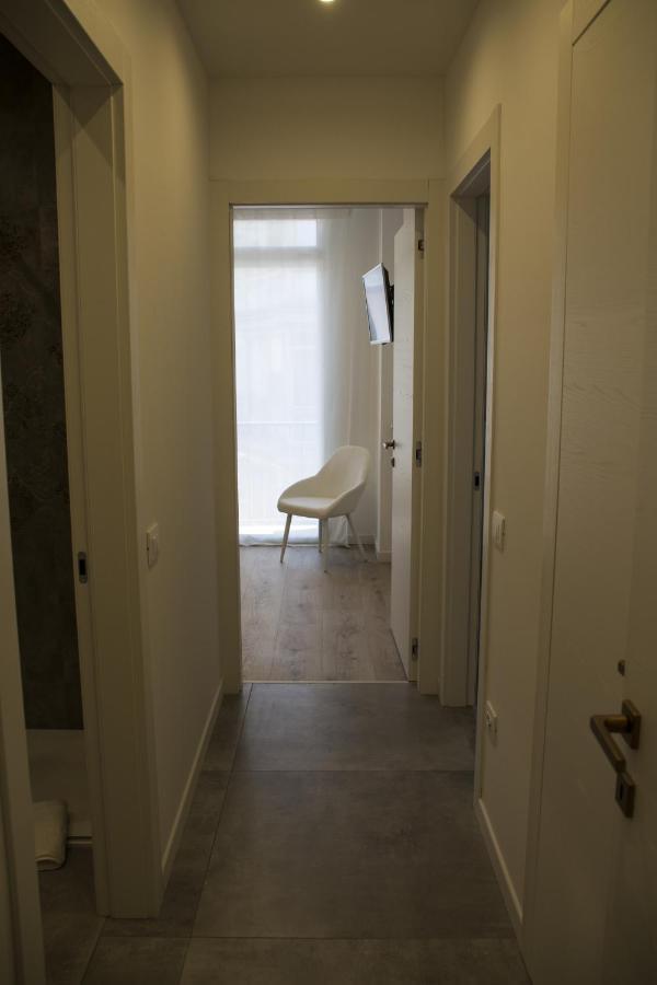 Bloom Apartments Trento Bagian luar foto